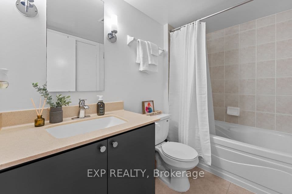 35 Viking Lane 436, Toronto, ON M9B 0A2 – photo 3
