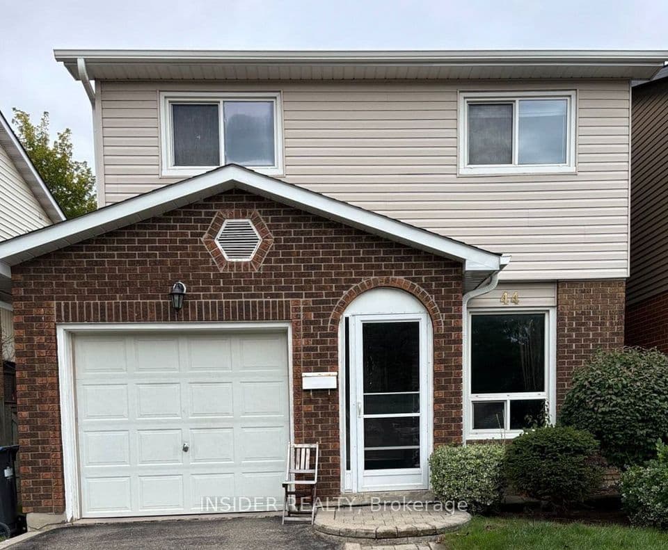 44 Lindridge Avenue, Brampton, ON L6S 3X1 – main photo