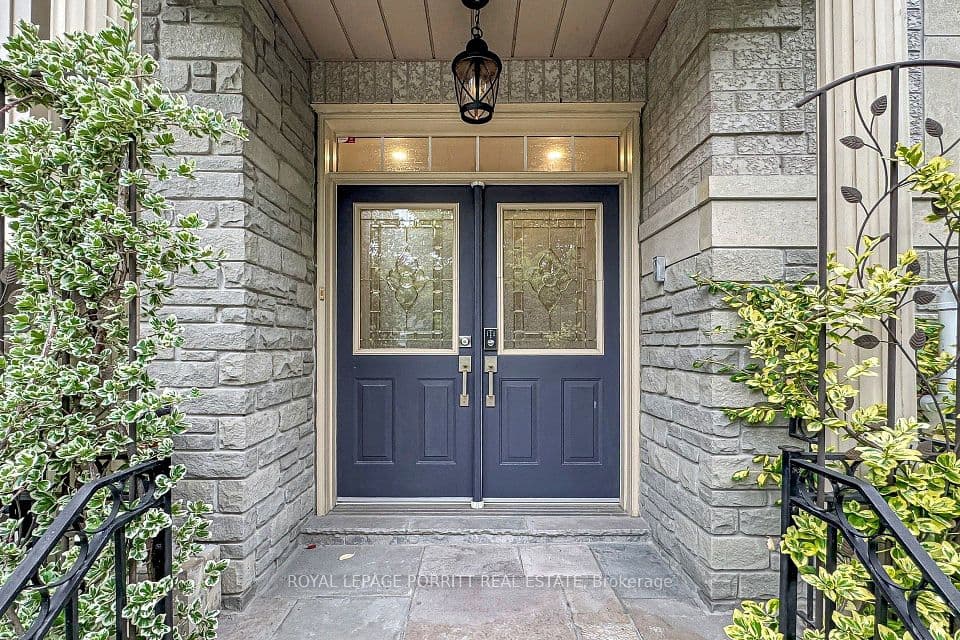 2 Granite Court, Toronto, ON M8V 4A4 – photo 2