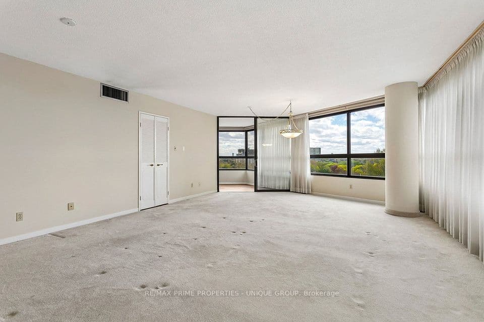 1300 Bloor Street 710, Mississauga, ON L4Y 3Z2 – photo 3