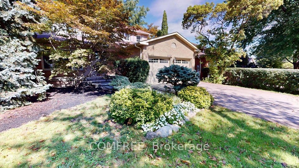 2043 Burbank Drive, Mississauga, ON L5L 2T6 – photo 2
