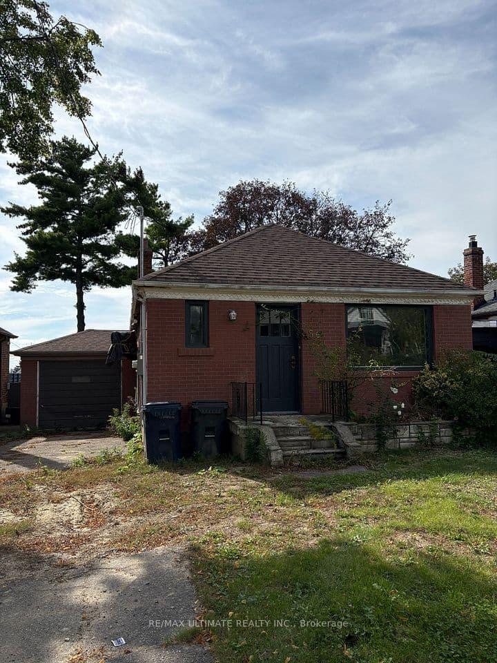 56 Glenhaven Street, Toronto, ON M6M 3M3 – photo 2