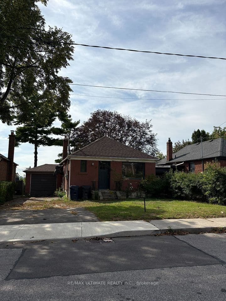 56 Glenhaven Street, Toronto, ON M6M 3M3 – photo 3