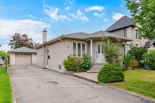 96 Wallasey Avenue, Toronto, ON M9M 1E4 – main photo
