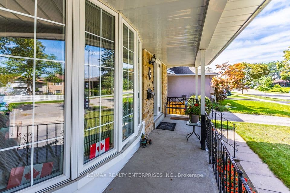 83 Carsbrooke Road, Toronto, ON M9C 3C7 – photo 3