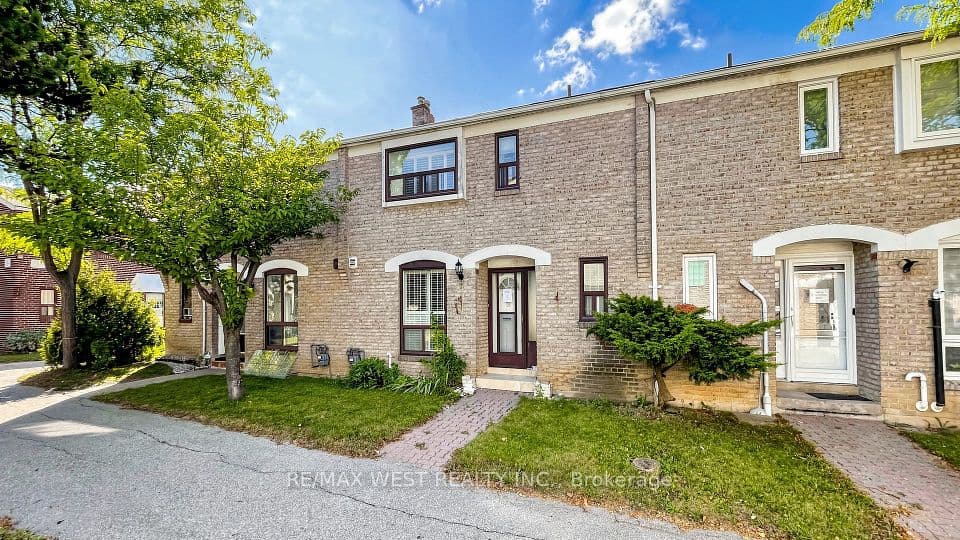 25 Gosford Boulevard 24, Toronto, ON M3N 2G7 – photo 2