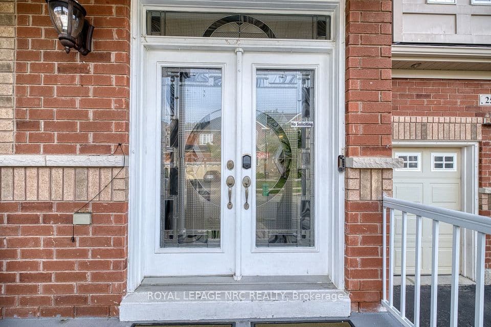 25 Maverick Crescent, Brampton, ON L6R 3E6 – photo 3