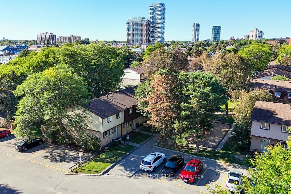45 Hansen Road N 108, Brampton, ON L6V 3C5 – photo 2