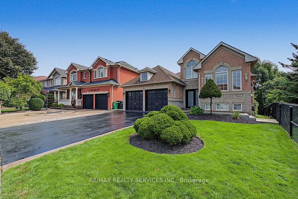 33 Woodvalley Drive, Brampton, ON L7A 1Z4 – photo 2