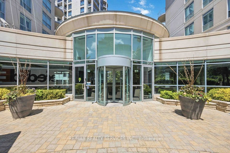 2111 Lake Shore Boulevard W 121, Toronto, ON M8V 4B2 – photo 2