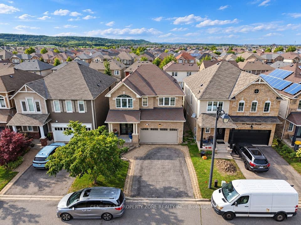 381 Nakerville Crescent, Milton, ON L9T 7T9 – photo 2