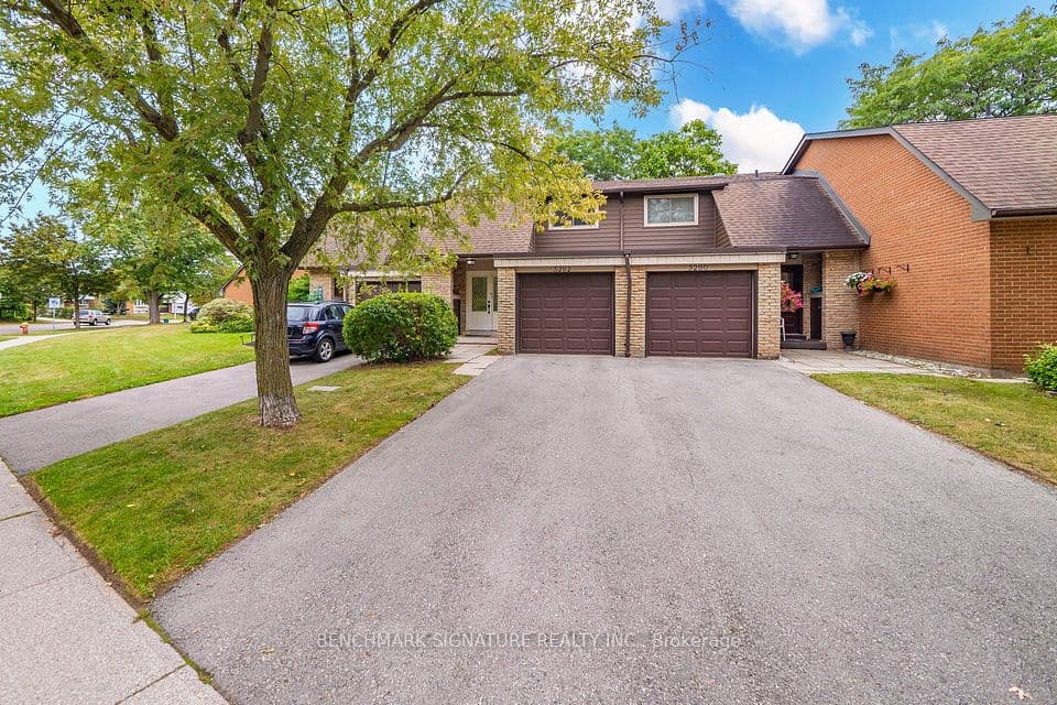 5292 Pinedale Avenue 11, Burlington, ON L7L 3V8 – main photo