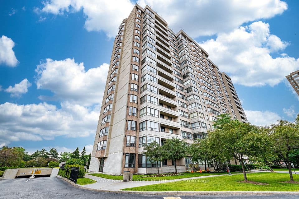 10 Malta Avenue 210, Brampton, ON L6Y 4G6 – photo 3