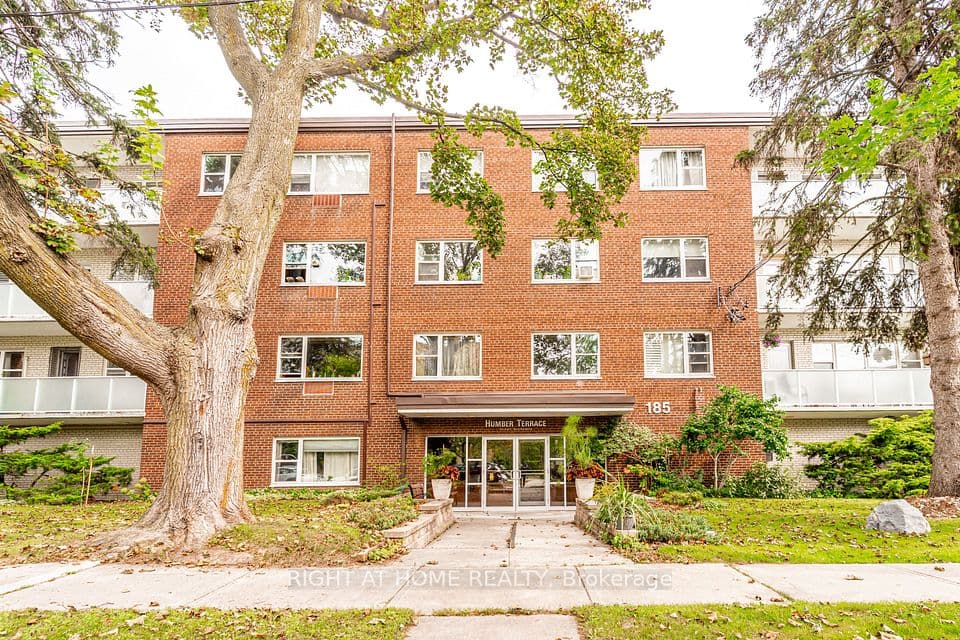 185 Stephen Drive 406, Toronto, ON M8Y 3N5 – main photo