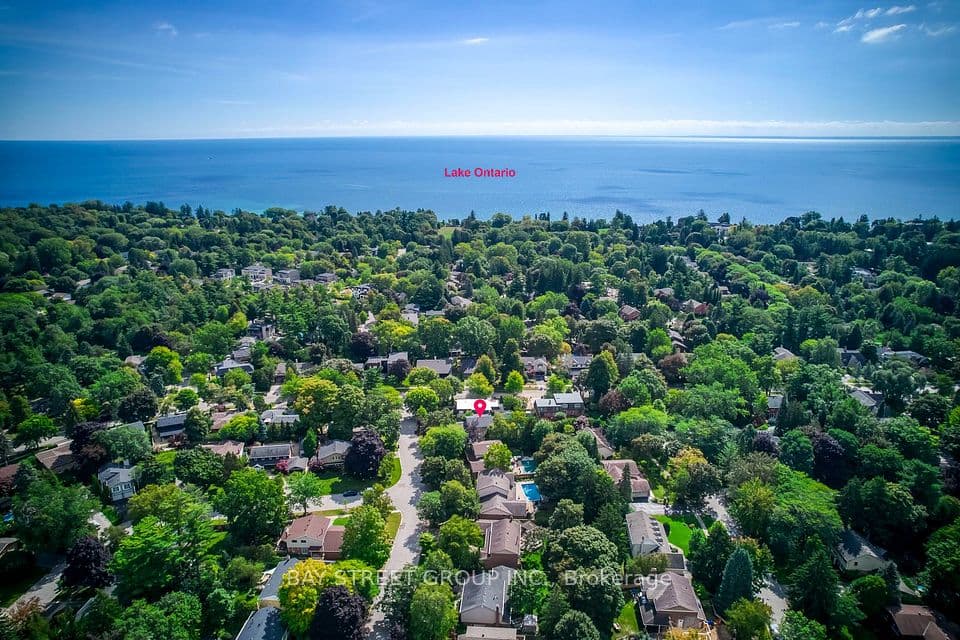 216 Beechfield Road, Oakville, ON L6J 5H7 – photo 2