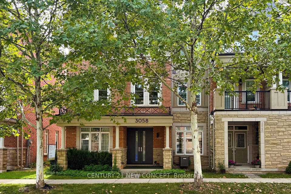 3058 Eberly Woods Drive, Oakville, ON L6M 0T5 – main photo