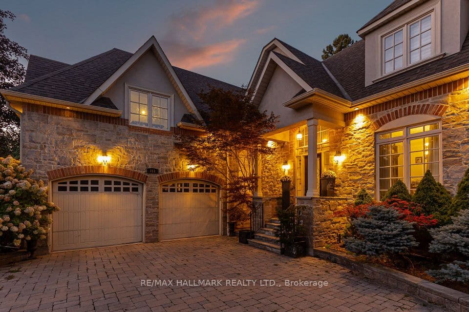 111 Woodhaven Park Drive, Oakville, ON L6L 4K4 – photo 2