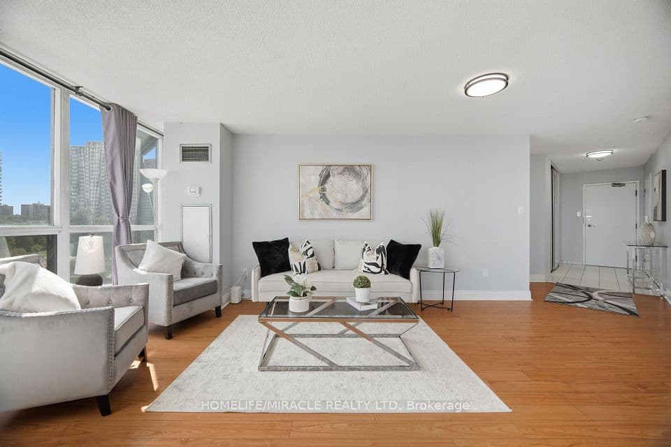 1 Rowntree Road 502, Toronto, ON M9V 5G7 – photo 2