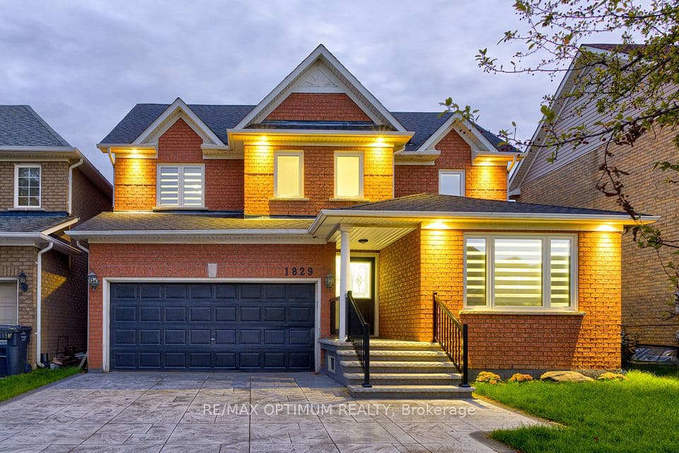 1829 Samuelson Circle, Mississauga, ON L5N 7Z2 – photo 2