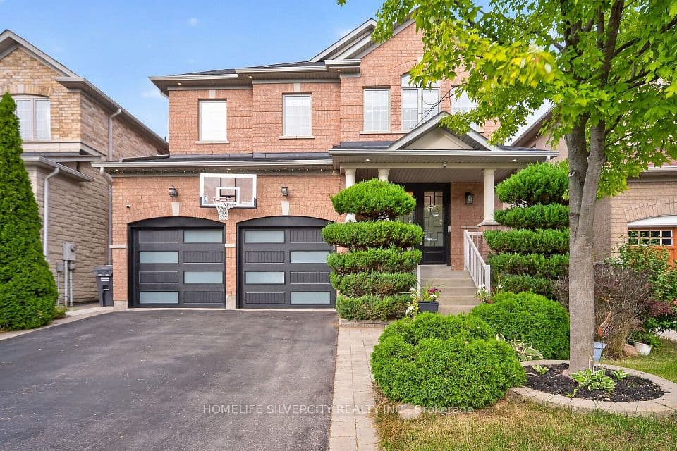 61 Fieldview Drive, Brampton, ON L6P 2Y2 – photo 2