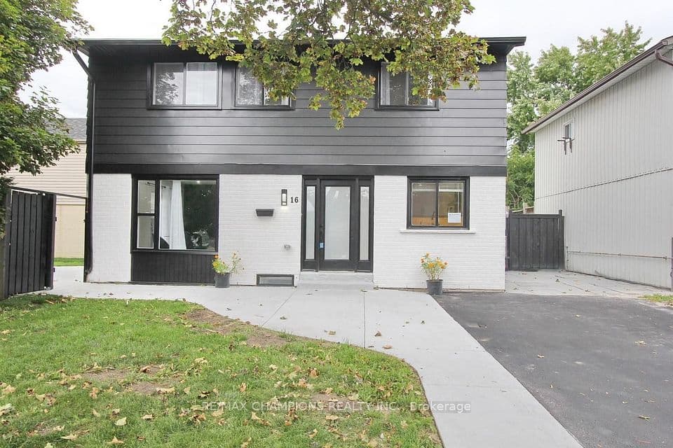 16 Glencairn Square, Brampton, ON L6S 2H7 – main photo