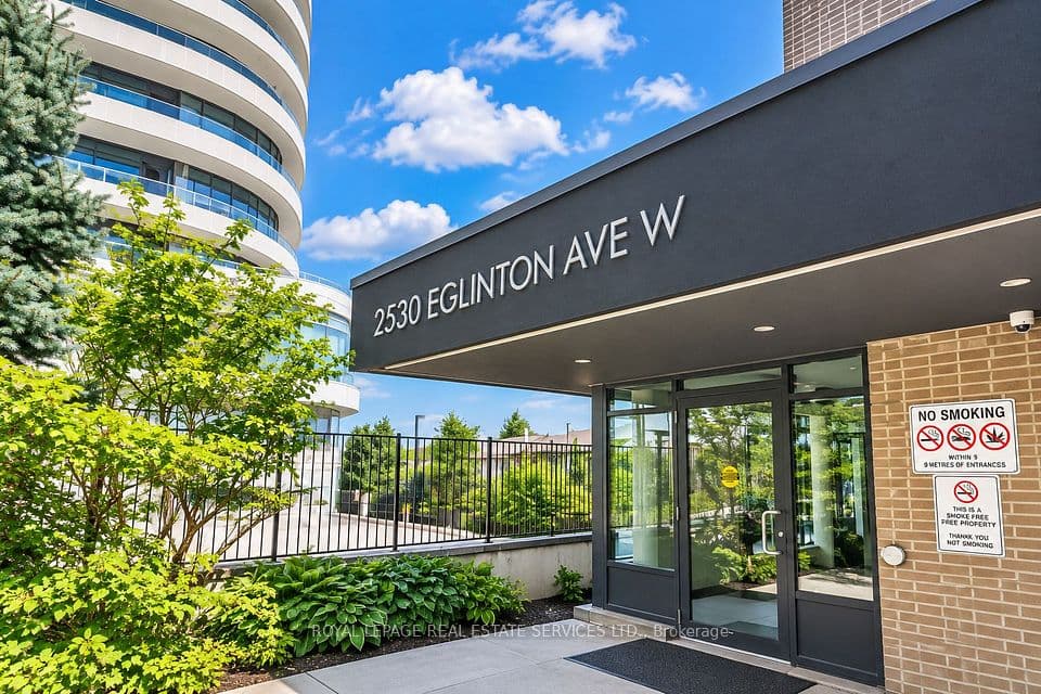 2530 Eglinton Avenue W 17, Mississauga, ON L5M 0Z5 – photo 2
