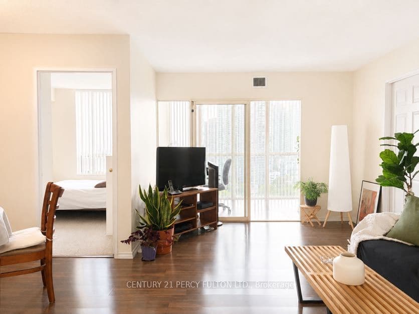 285 Enfield Place 2006, Mississauga, ON L5B 3Y6 – main photo
