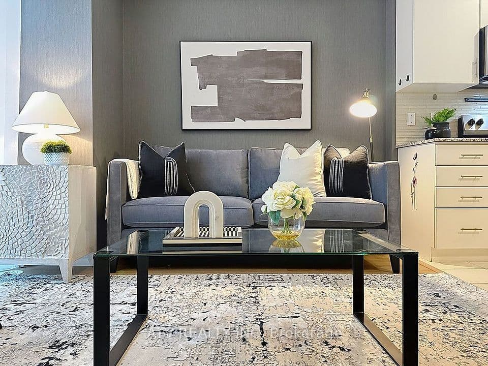 26 Fieldway Road 35, Toronto, ON M8Z 0E3 – main photo