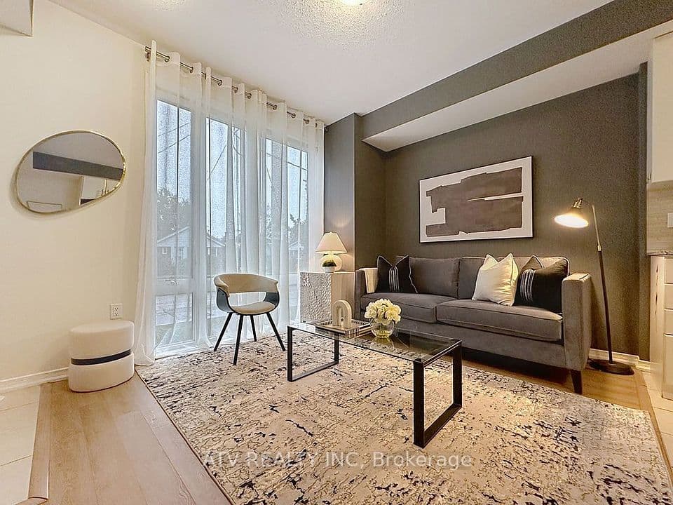 26 Fieldway Road 35, Toronto, ON M8Z 0E3 – photo 2