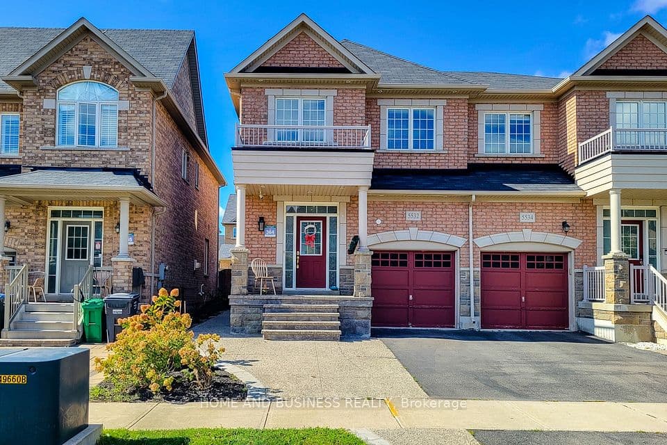 5532 Meadowcrest Avenue, Mississauga, ON L5M 0V1 – main photo