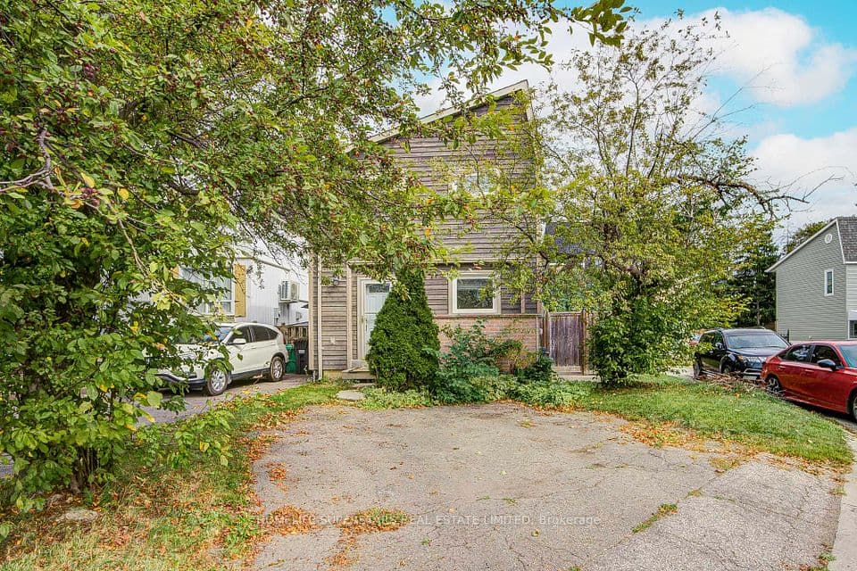 50 Hoskins Square, Brampton, ON L6S 2N6 – photo 2