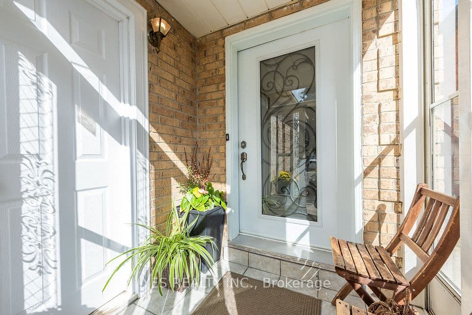 7 Colchester Avenue, Brampton, ON L6Z 3R1 – photo 3