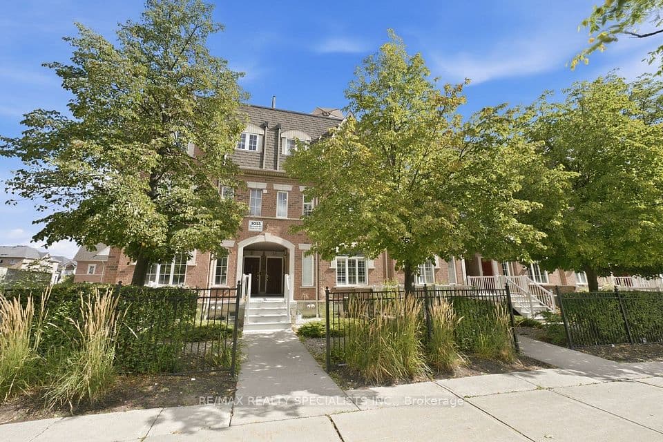3055 Elmcreek Road 19, Mississauga, ON L5B 4J9 – photo 3