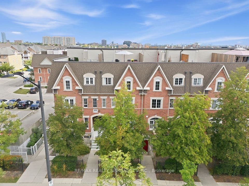 3055 Elmcreek Road 19, Mississauga, ON L5B 4J9 – photo 2