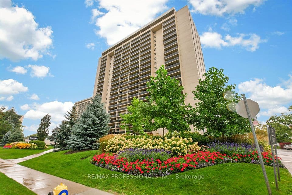 299 Mill Road 502, Toronto, ON M9C 4V9 – main photo