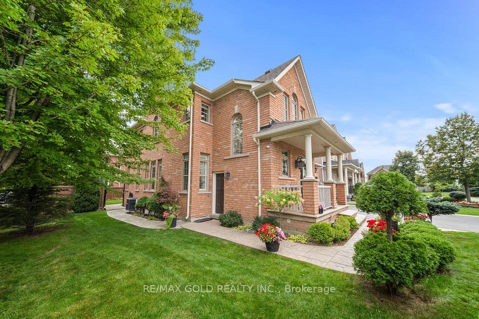 29 Royal Links Circle, Brampton, ON L6P 2Z9 – photo 3