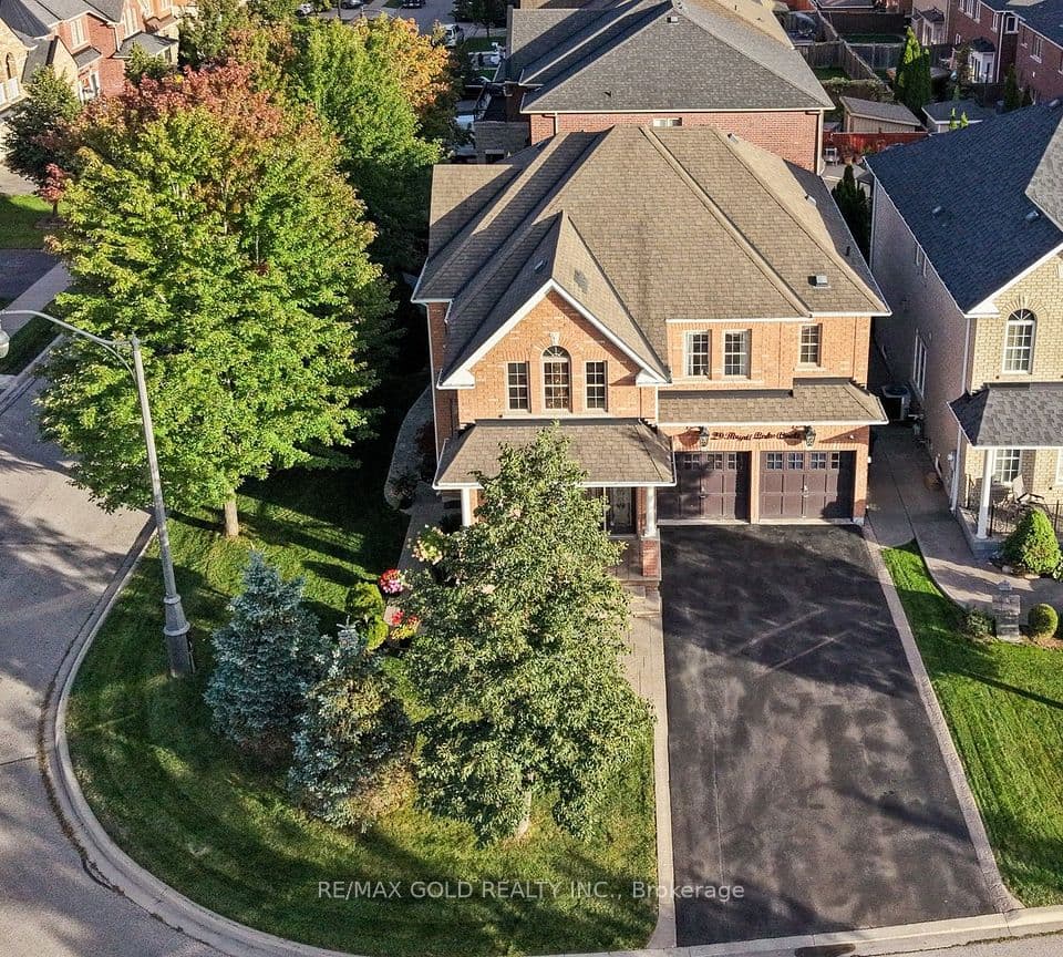 29 Royal Links Circle, Brampton, ON L6P 2Z9 – photo 2