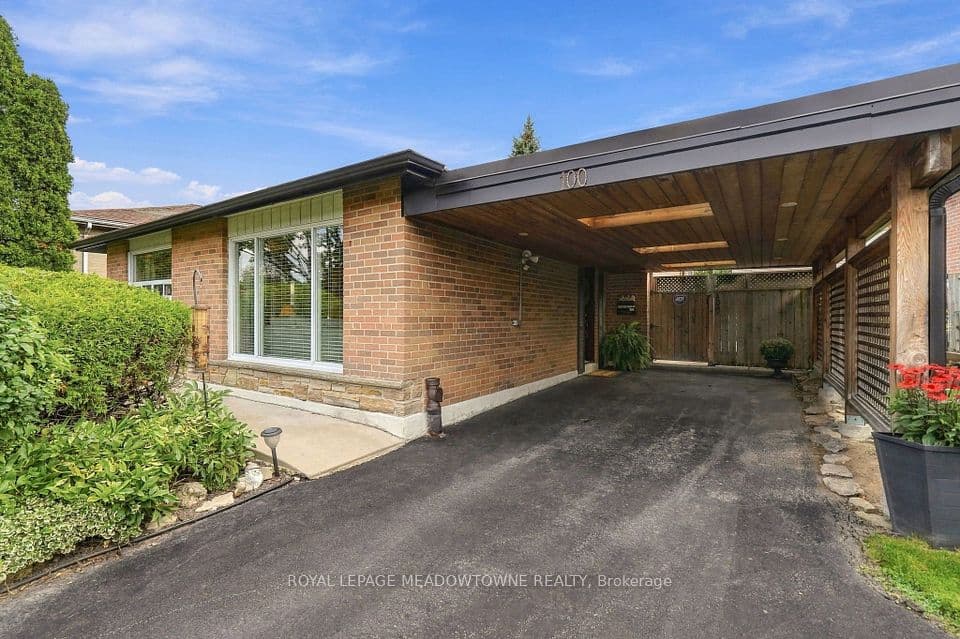 100 Lexington Avenue, Toronto, ON M9V 2G8 – photo 3