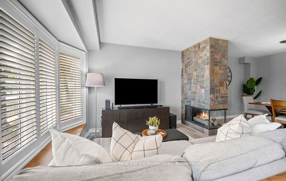 1485 Torrington Drive 19, Mississauga, ON L5V 1Y3 – photo 2