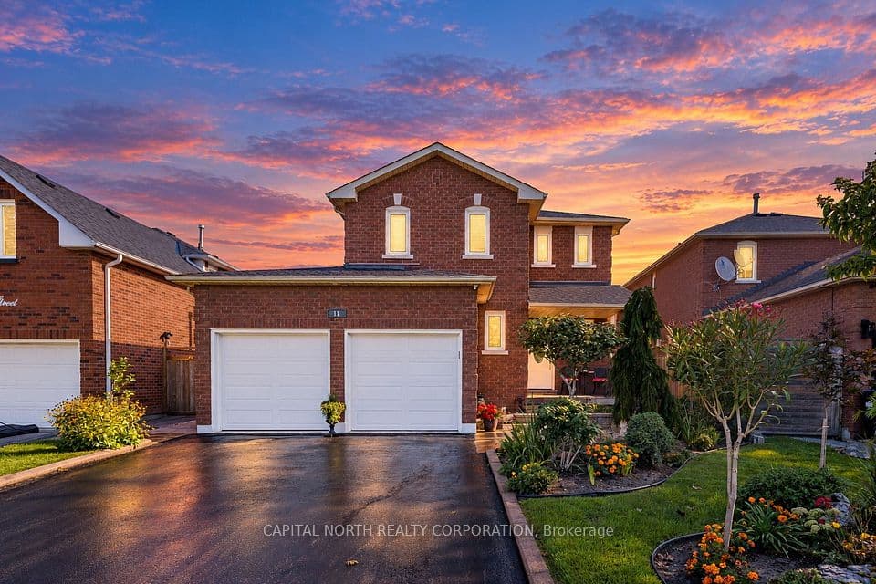 11 Pembrook Street, Caledon, ON L7E 1L8 – main photo