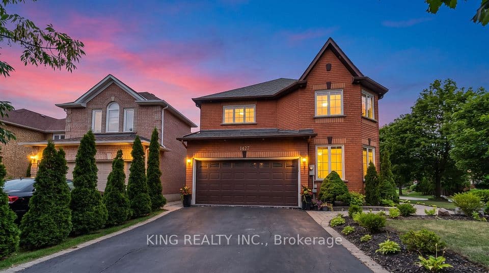 1427 Grossi Street, Mississauga, ON L5V 1T9 – main photo