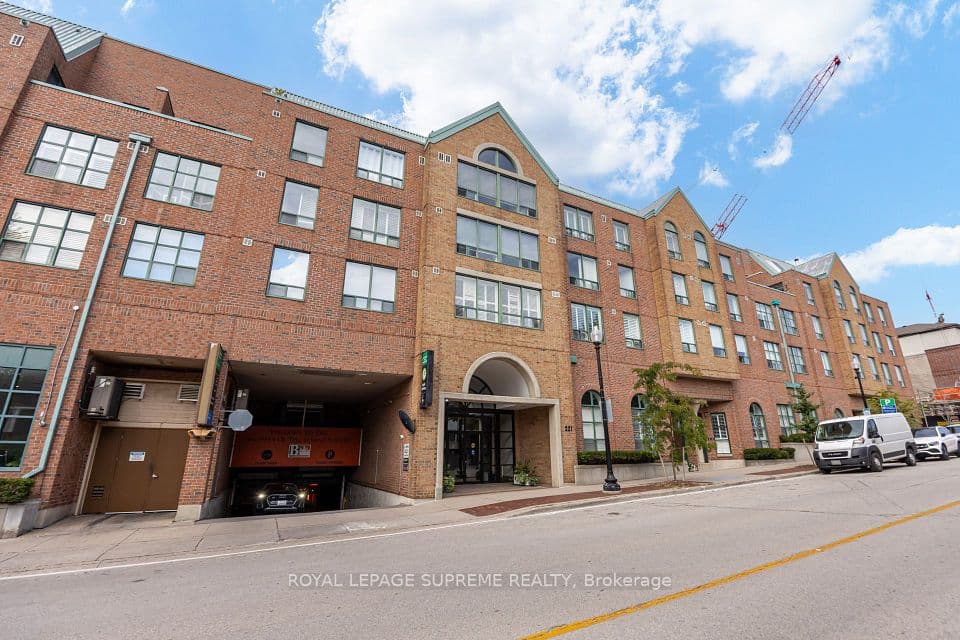 221 Robinson Street E 204, Oakville, ON L6J 7N9 – photo 2