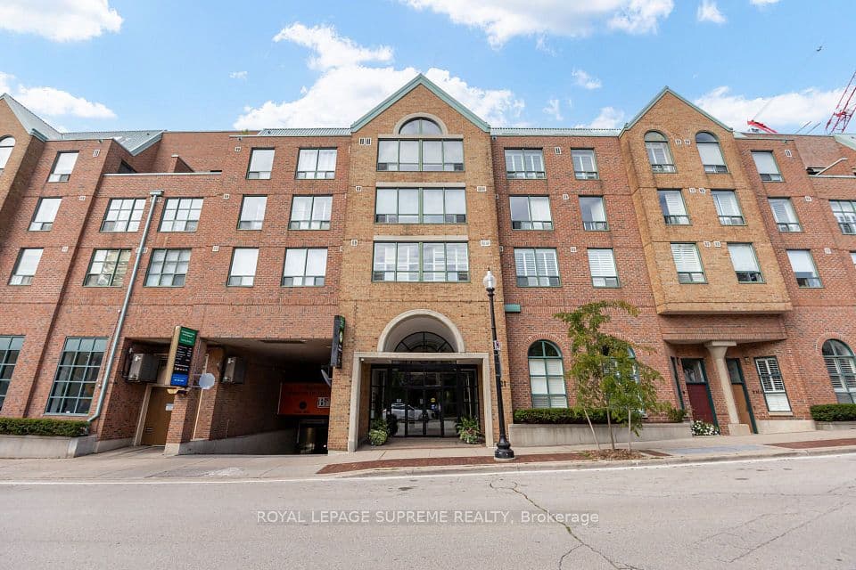 221 Robinson Street E 204, Oakville, ON L6J 7N9 – main photo