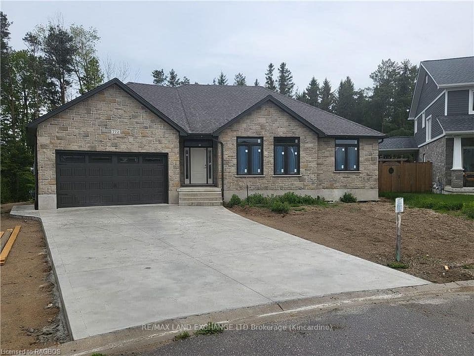 772 CAMPBELL Avenue, Kincardine, ON N2Z 1W1 – main photo