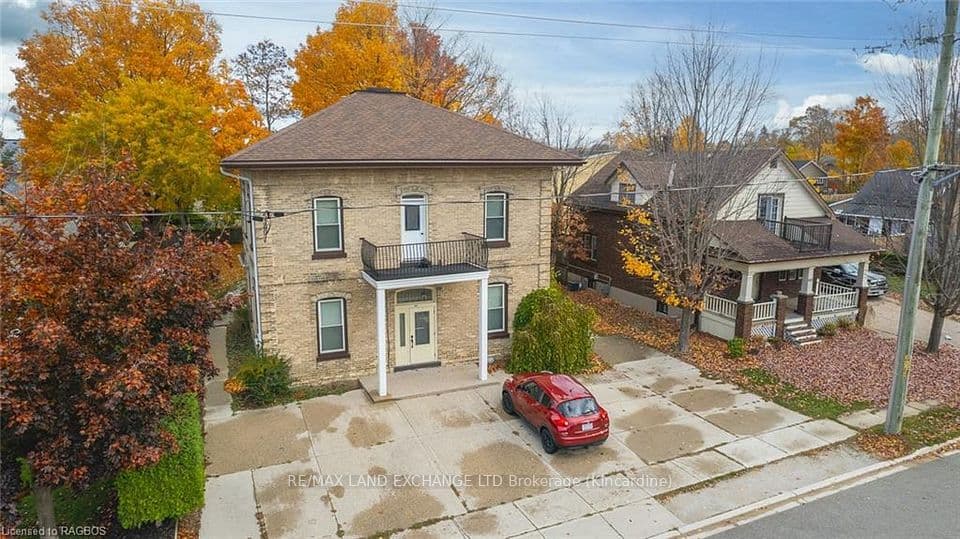 695 MILL Street, Saugeen Shores, ON N0H 2C0 – main photo