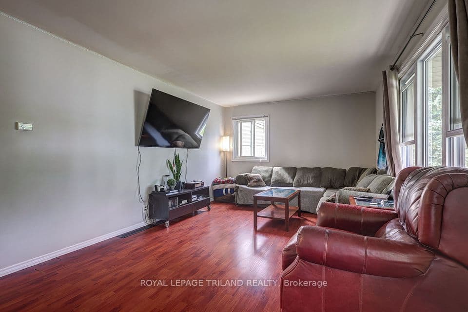 249 Victoria Street, Central Elgin, ON N0L 1B0 – photo 3