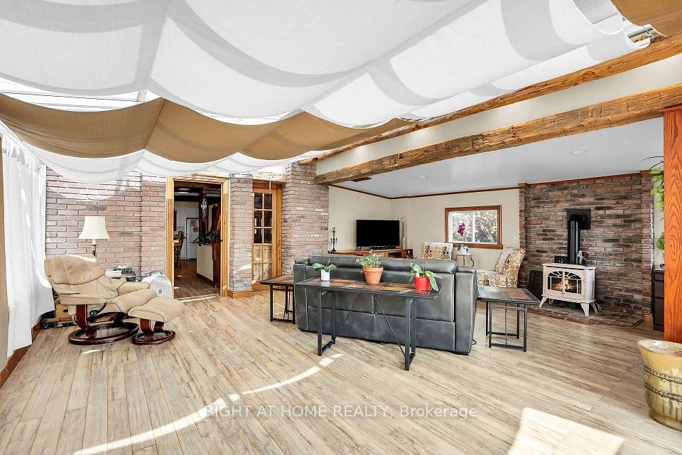 1027 Niagara Stone Road, Niagara-on-the-Lake, ON L0S 1J0 – main photo