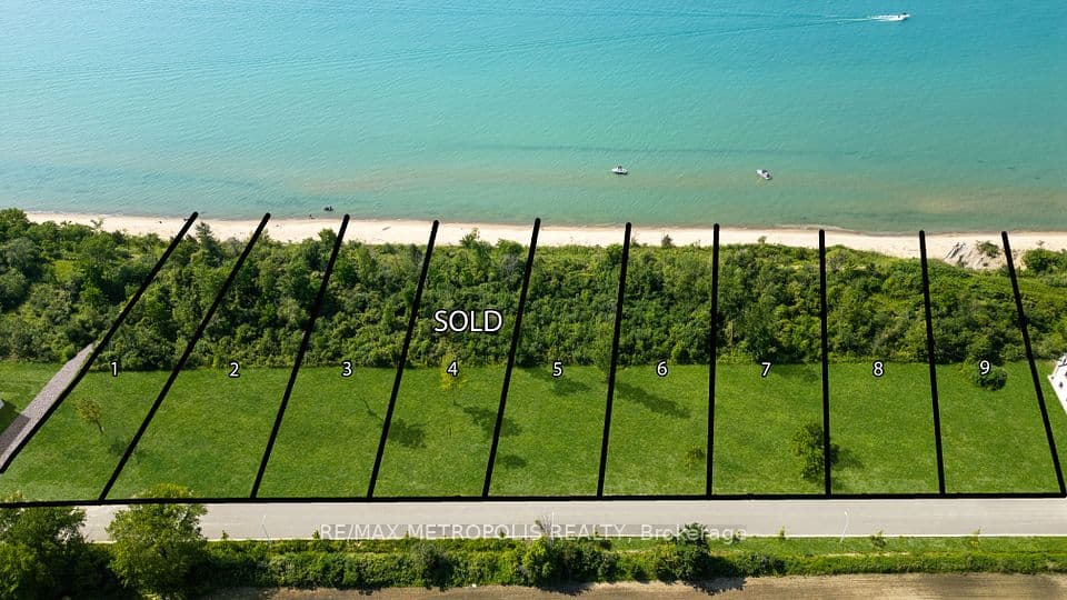 7077 BLUE COAST Heights, Plympton-Wyoming, ON N0N 1E0 – main photo