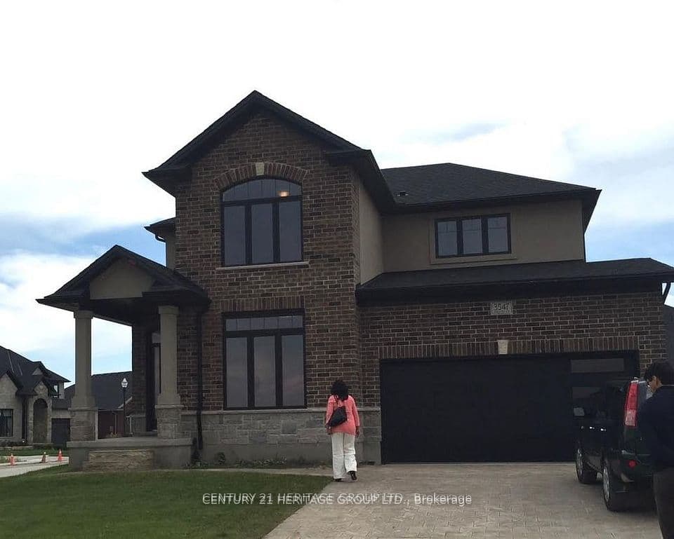 3547 Singleton Avenue, London South, ON N6L 0C2 – main photo