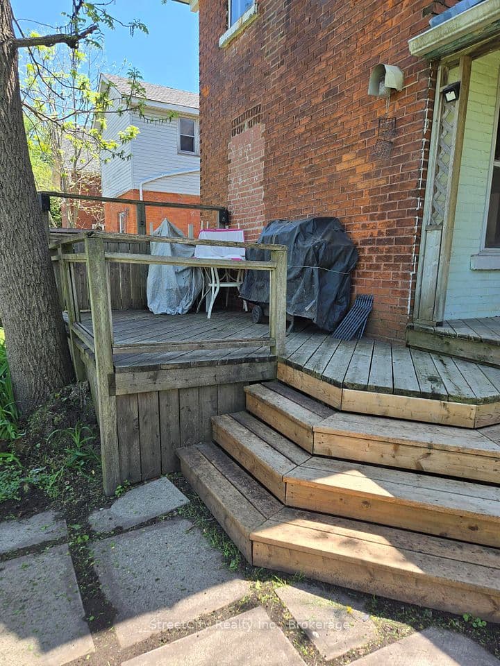 306 Douro Street, Stratford, ON N5A 3S5 – photo 2